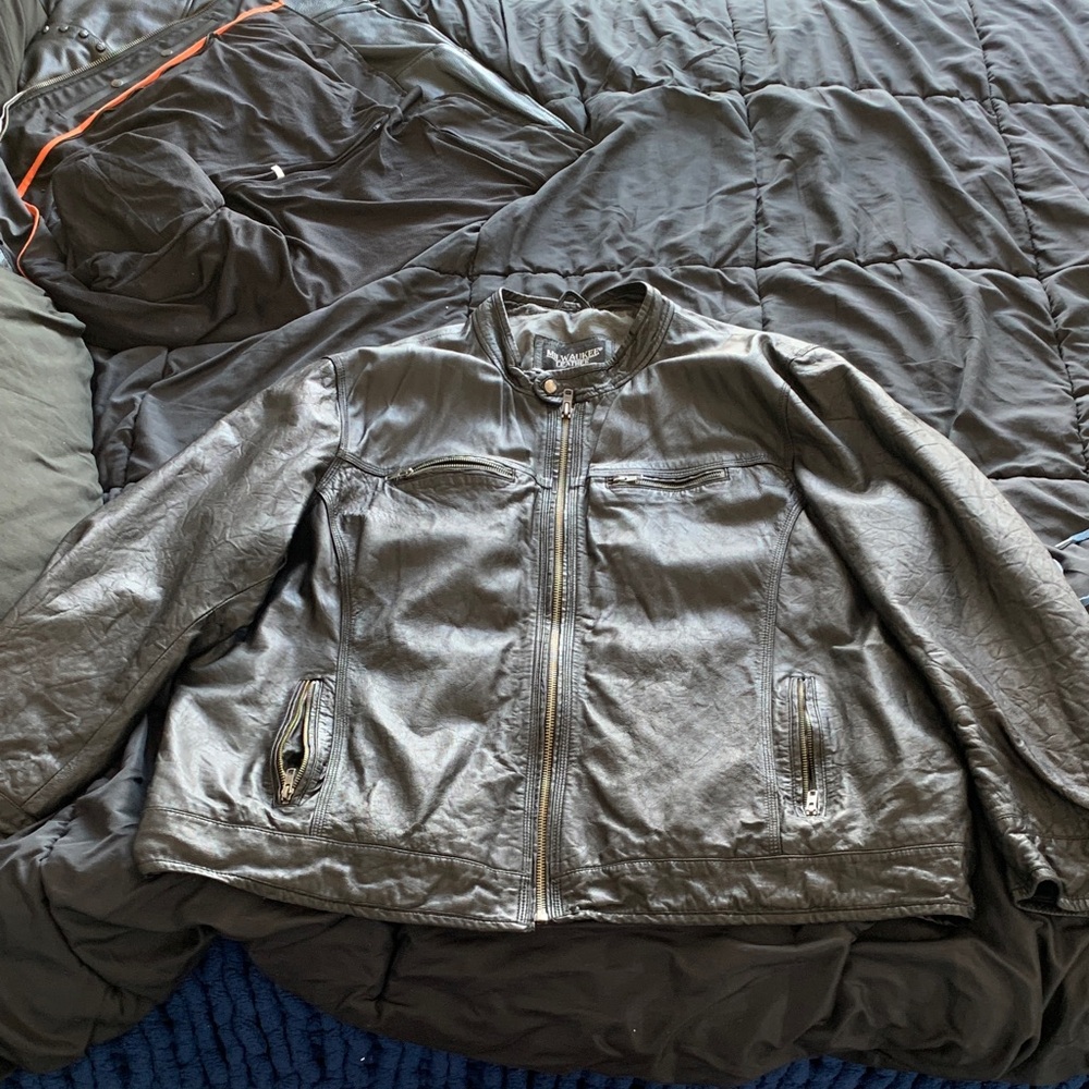 Men's Classic Black Leather Jacket